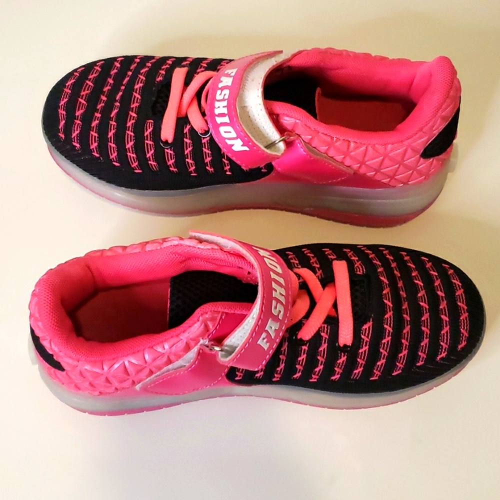 Fashion Little Girl Roller Light Up Luminous Sneakers Size 36